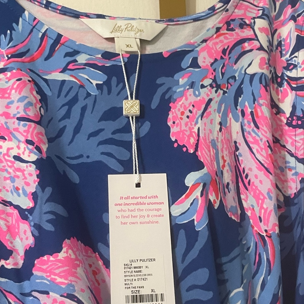 NWT Lilly PulitzerBryson dress with ruched tie on side.Blue & Pink Floral Dress - Picture 5 of 5